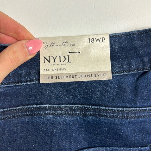 NWT NYDJ Le Silhouette Ami Skinny Jeans Petite Plus Size 18W Marvelous - Picture 10 of 16